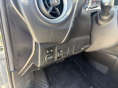 Slate 2018 Toyota Corolla LE