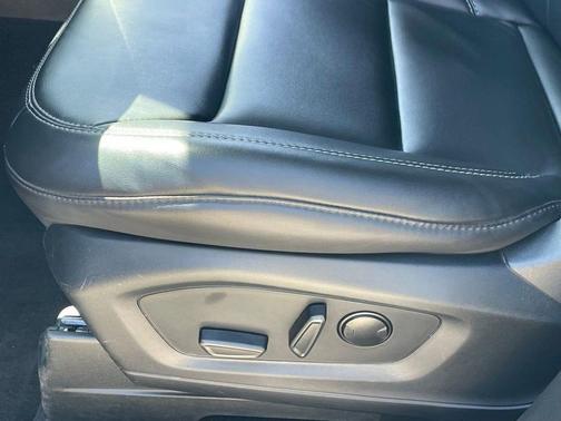 Iconic Silver 2024 Ford Explorer XLT