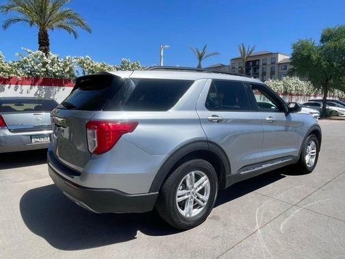 Iconic Silver 2024 Ford Explorer XLT
