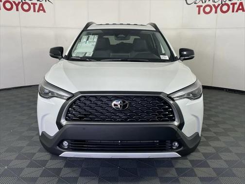 2025 Toyota Corolla Cross XLE