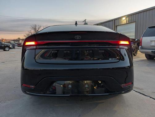 2025 Toyota Prius LE