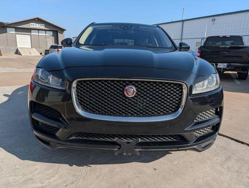 2018 Jaguar F-PACE 25t Premium