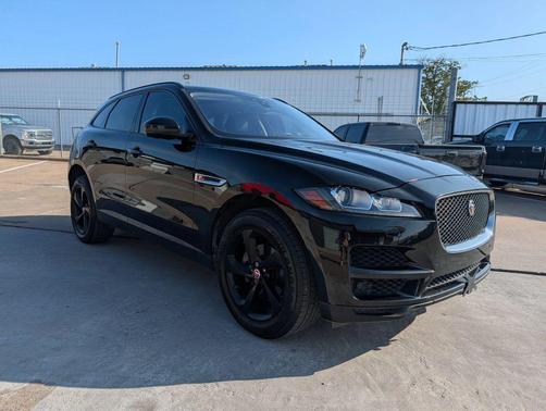 2018 Jaguar F-PACE 25t Premium