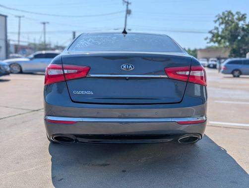 2016 Kia Cadenza Premium