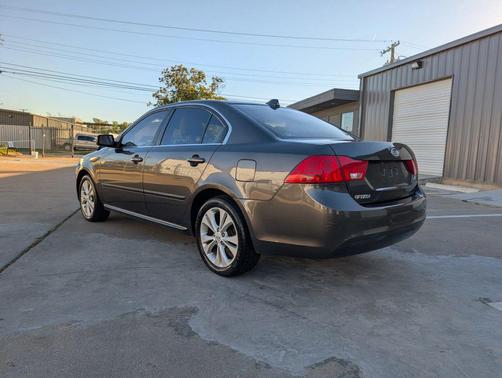 2010 Kia Optima LX
