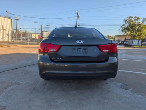 2010 Kia Optima LX
