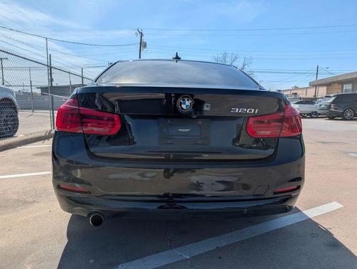 2018 BMW 320 i