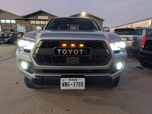 2022 Toyota Tacoma SR5