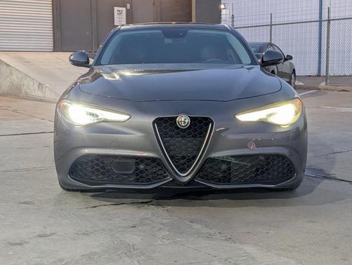 2018 Alfa Romeo Giulia Ti Sport