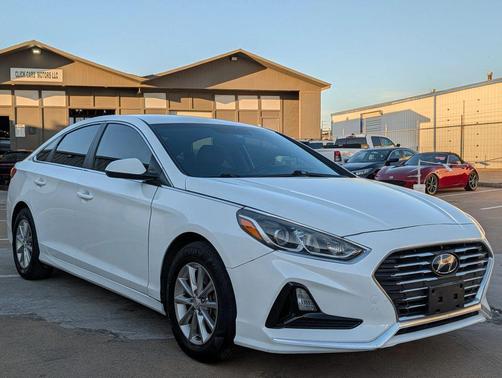 2019 Hyundai SONATA SE