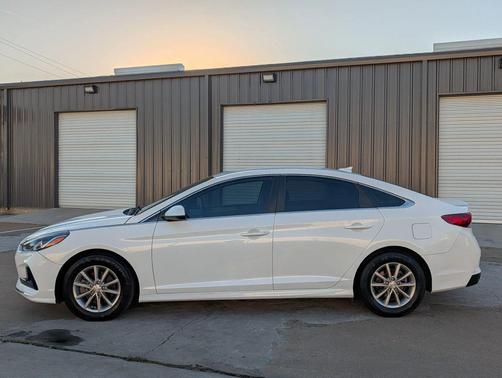 2019 Hyundai SONATA SE