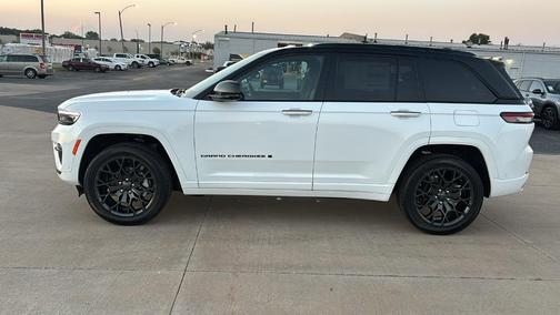 2025 Jeep Grand Cherokee Summit