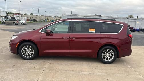 2021 Chrysler Pacifica Touring