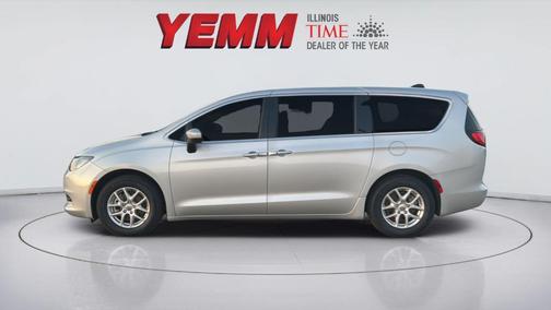 Silver Mist Clearcoat 2023 Chrysler Voyager LX