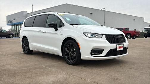 2024 Chrysler Pacifica Touring-L