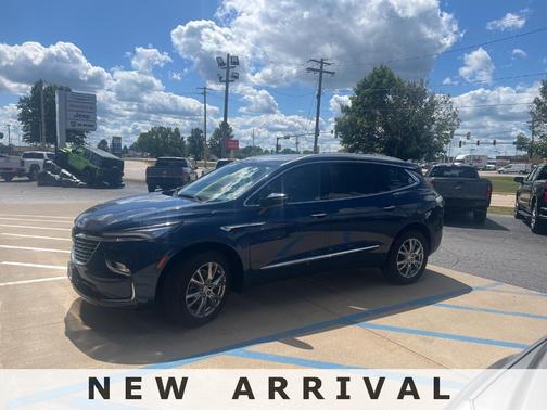 2022 Buick Enclave Essence