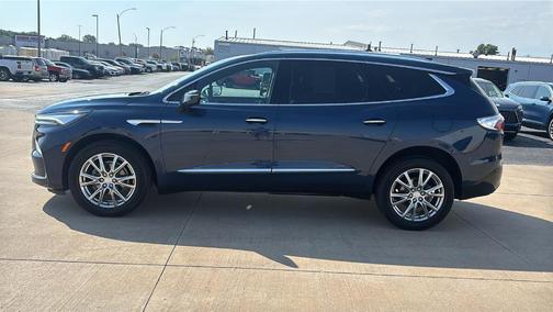 2022 Buick Enclave Essence