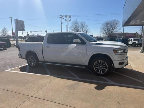 Bright White Clearcoat 2021 RAM 1500 Laramie