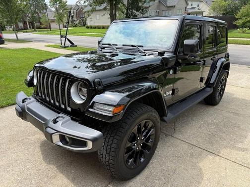 Black Clearcoat 2021 Jeep Wrangler Unlimited 4xe Sahara