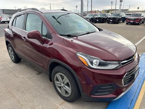 Crimson Metallic 2017 Chevrolet Trax LT