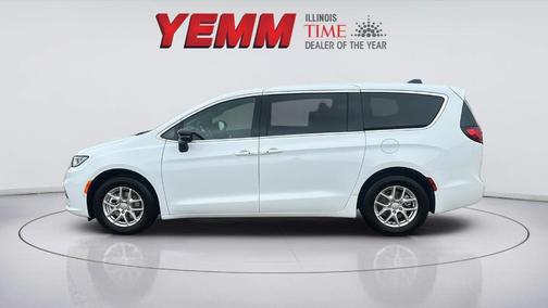 Bright White 2026 Chrysler Pacifica Select