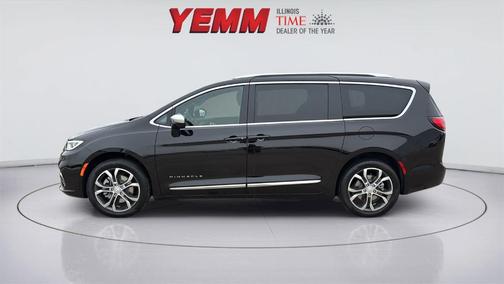 2026 Chrysler Pacifica Pinnacle AWD