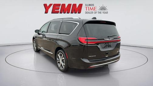 Diamond Black 2026 Chrysler Pacifica Pinnacle AWD