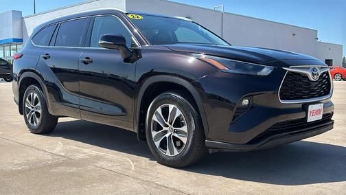 2022 Toyota Highlander XLE