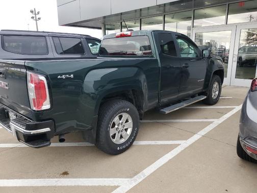 2016 GMC Canyon Base
