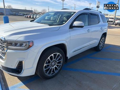 2023 GMC Acadia Denali