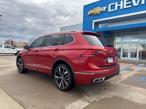 2024 Volkswagen Tiguan 2.0T SEL R-Line