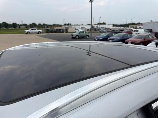 Radiant Silver Metallic 2019 Cadillac XT5 Luxury