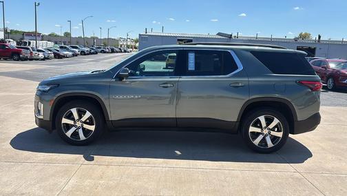 2022 Chevrolet Traverse LT Leather
