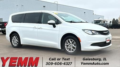 2023 Chrysler Voyager LX