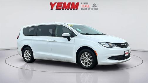 2023 Chrysler Voyager LX