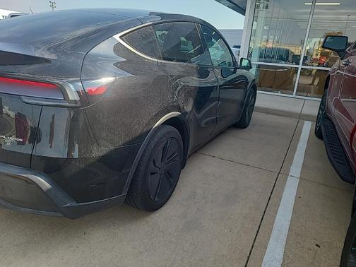 2026 Tesla Model Y Long Range