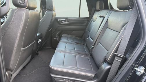 Onyx Black 2023 GMC Yukon SLT