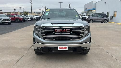2025 GMC Sierra 1500 SLT