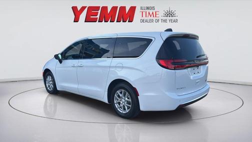 Bright White 2027 Chrysler Pacifica SELECT