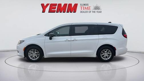 Bright White 2026 Chrysler Voyager LX