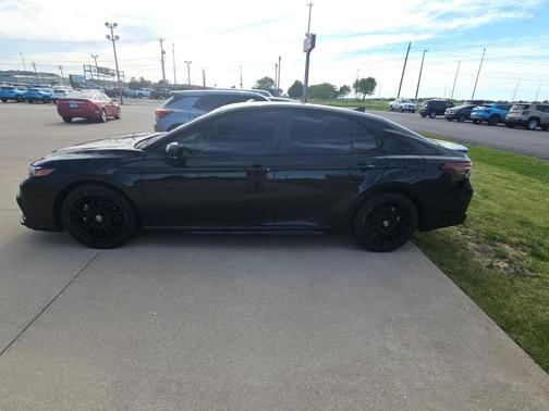 Midnight Black Metallic 2023 Toyota Camry SE Nightshade