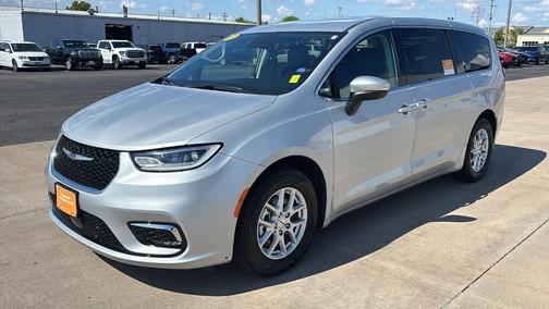 2023 Chrysler Pacifica Touring-L