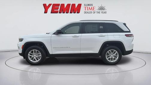 Bright White 2026 Jeep Grand Cherokee Laredo X 4x4