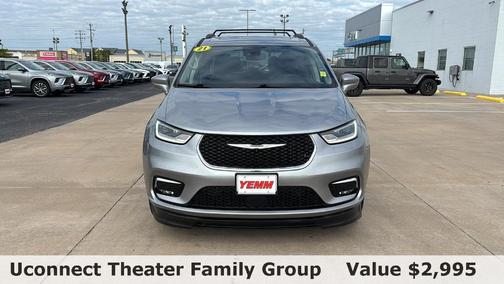2021 Chrysler Pacifica Touring-L