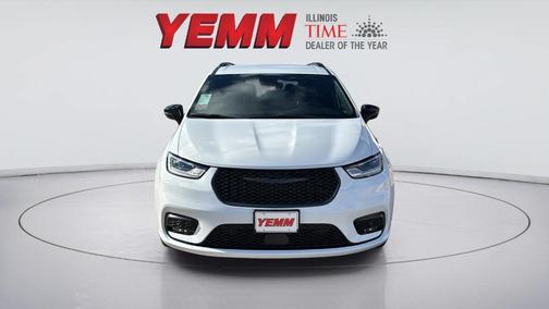 Bright White 2026 Chrysler Pacifica Select AWD