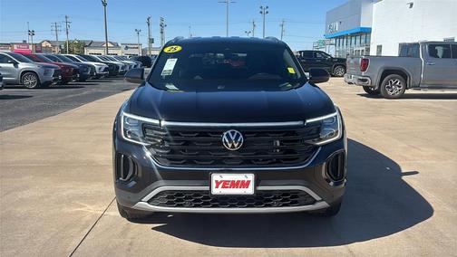 2025 Volkswagen Atlas Cross Sport 2.0T SE w/Technology