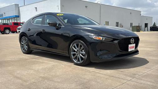 2022 Mazda Mazda3 FWD w/Preferred Package