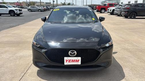 2022 Mazda Mazda3 FWD w/Preferred Package