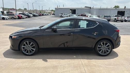 2022 Mazda Mazda3 FWD w/Preferred Package