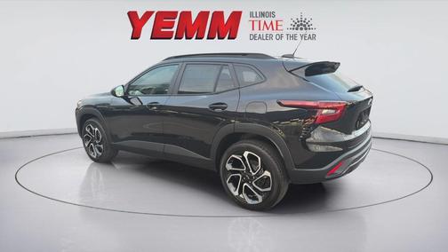 Mosaic Black Metallic 2026 Chevrolet Trax 2RS